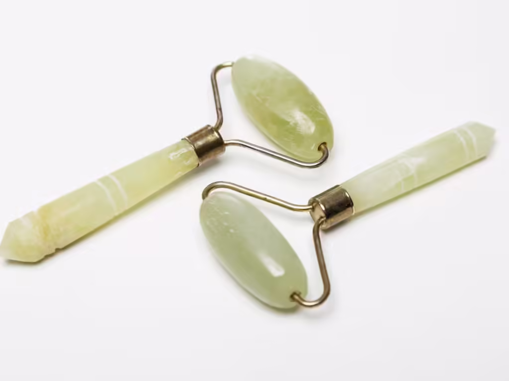 How to Massage your Face with Jade Roller